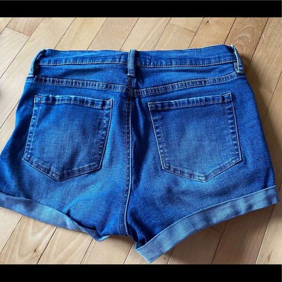 high waisted jeans short - Picture 3 of 4